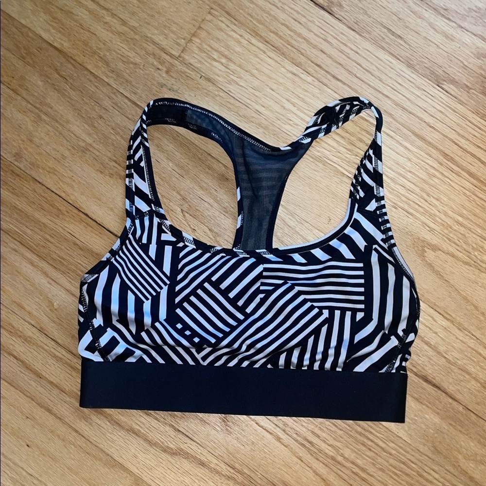 Victoria's Secret Black and White Geometric Sports Bra